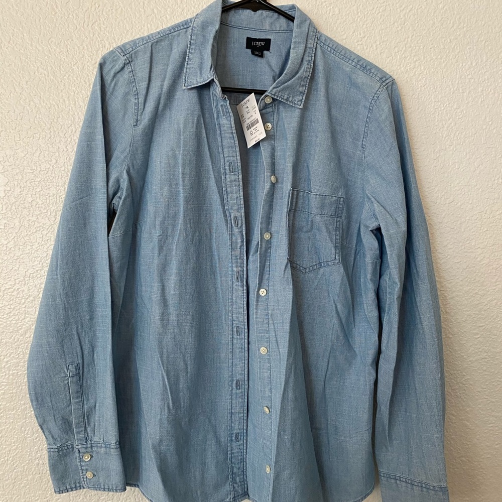 J.Crew NWT light chambray button up shirt